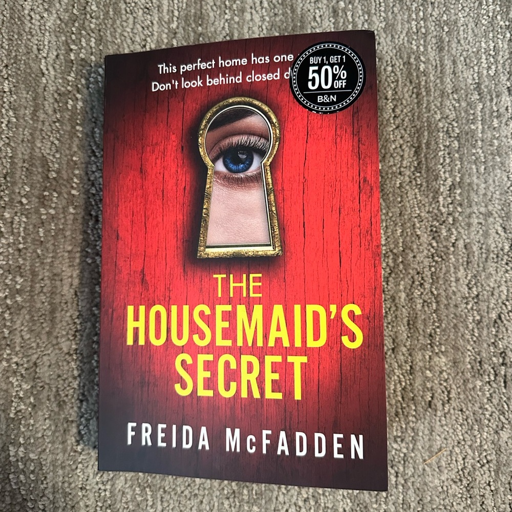 The Housemaids Secret-book 1